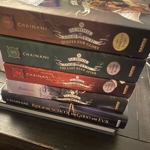 School of good and evil book set